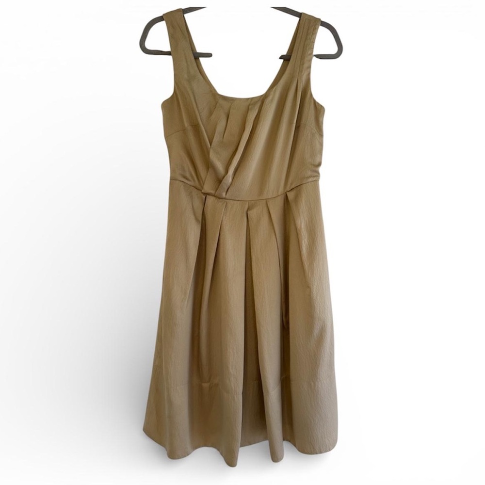 Banana Republic Silk Dress Size 4 Champagne‎ Gold Pleated Fit & Flare Cocktail